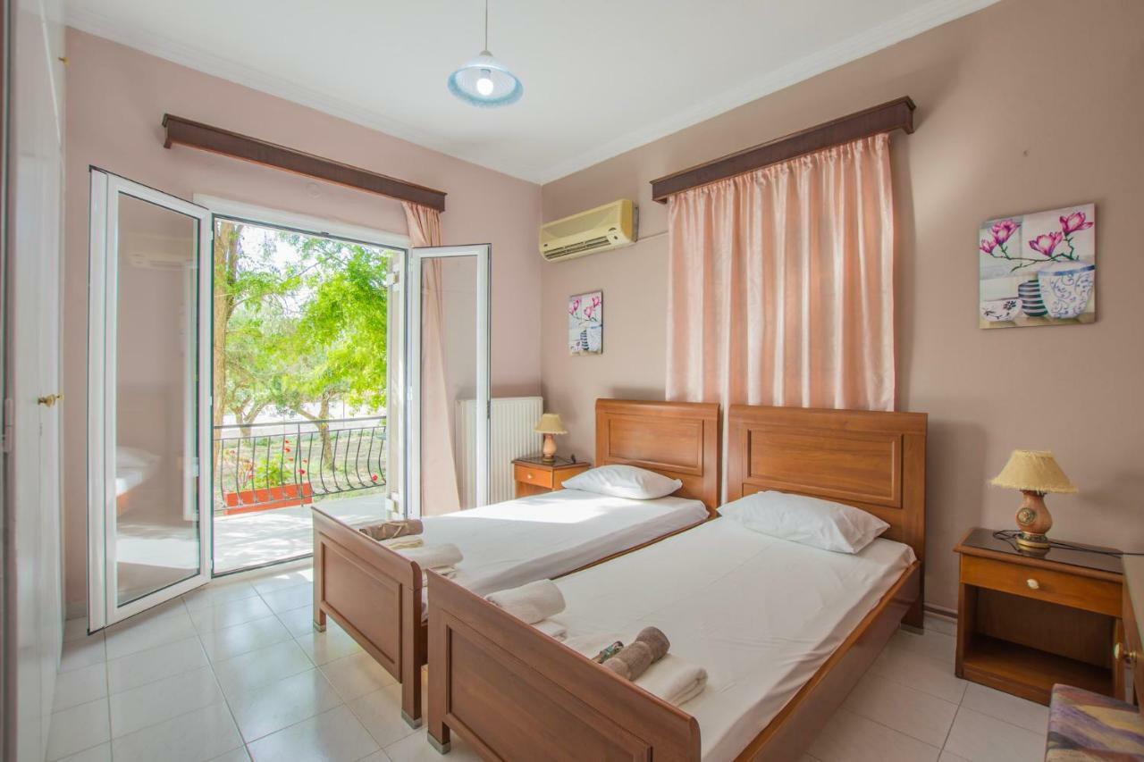 Dennis Tsilivi Houses & Studios By "Elite" Ngoại thất bức ảnh